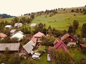 Фото Апартаменты ЛІСОВА ХАТИНКА г. Kelechin 3